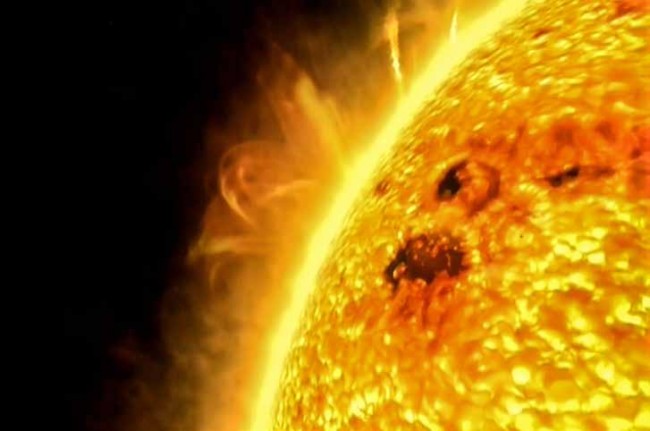 Güneş ve Yıldızlar O Kadar Sıcakken, Uzay Neden Soğuk?